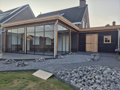 Terrasoverkapping en Garage